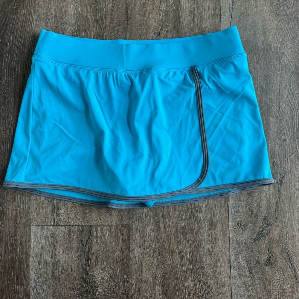 Lands' End Blue Active Swim Skort women’s size 4